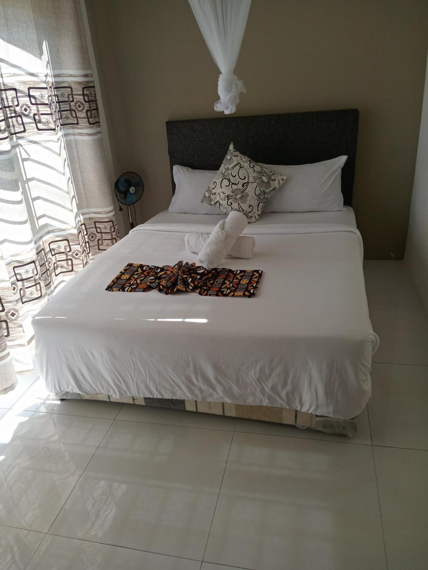 Emmrose Apartments Chingola Exterior foto